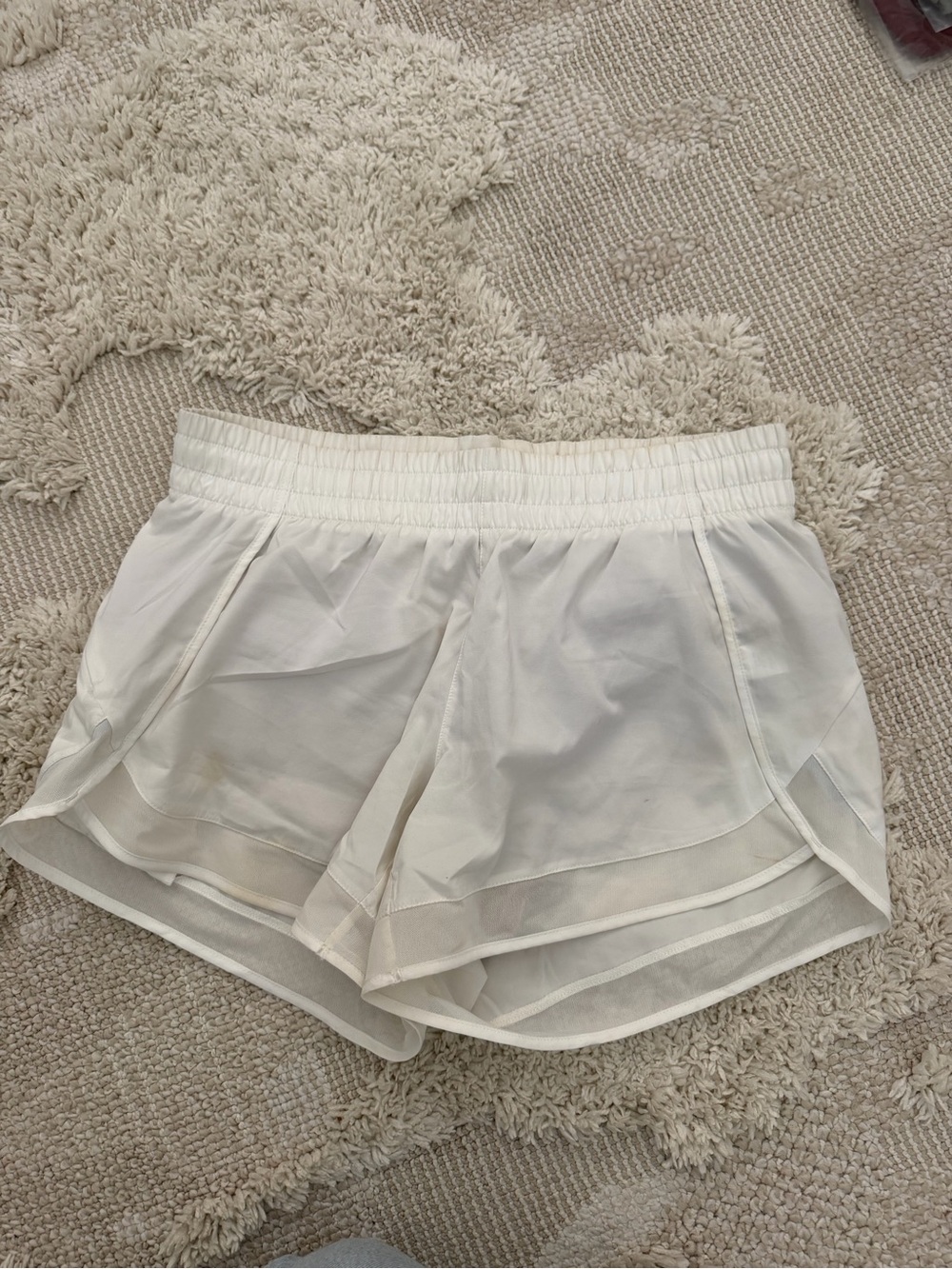 Athleta Lightweight White Women’s Athletic Shorts